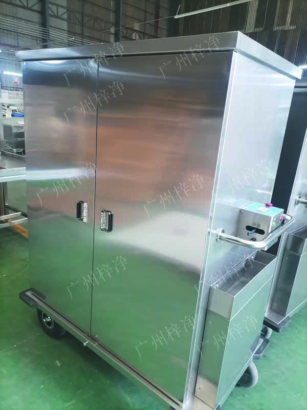 密閉式滅菌器械物品電動轉(zhuǎn)運(yùn)車采用304拉絲不銹鋼板面板厚度：≥1.2mm,表面作拉絲亞光處理。